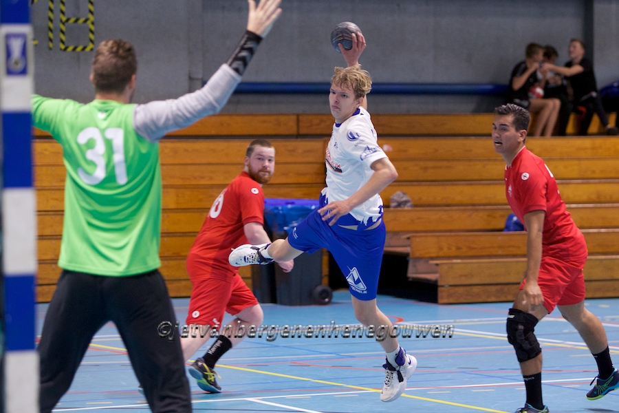 Handbalcompetitie ligt voorlopig stil