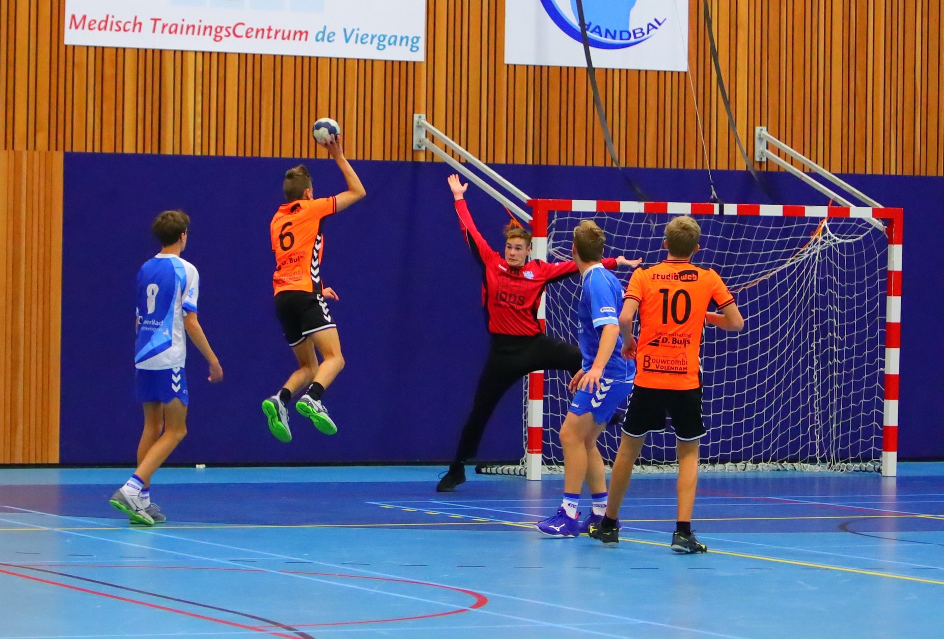HELLAS TREKT KEEPERSTALENT STORM BOLMAN AAN VAN OLIVEO