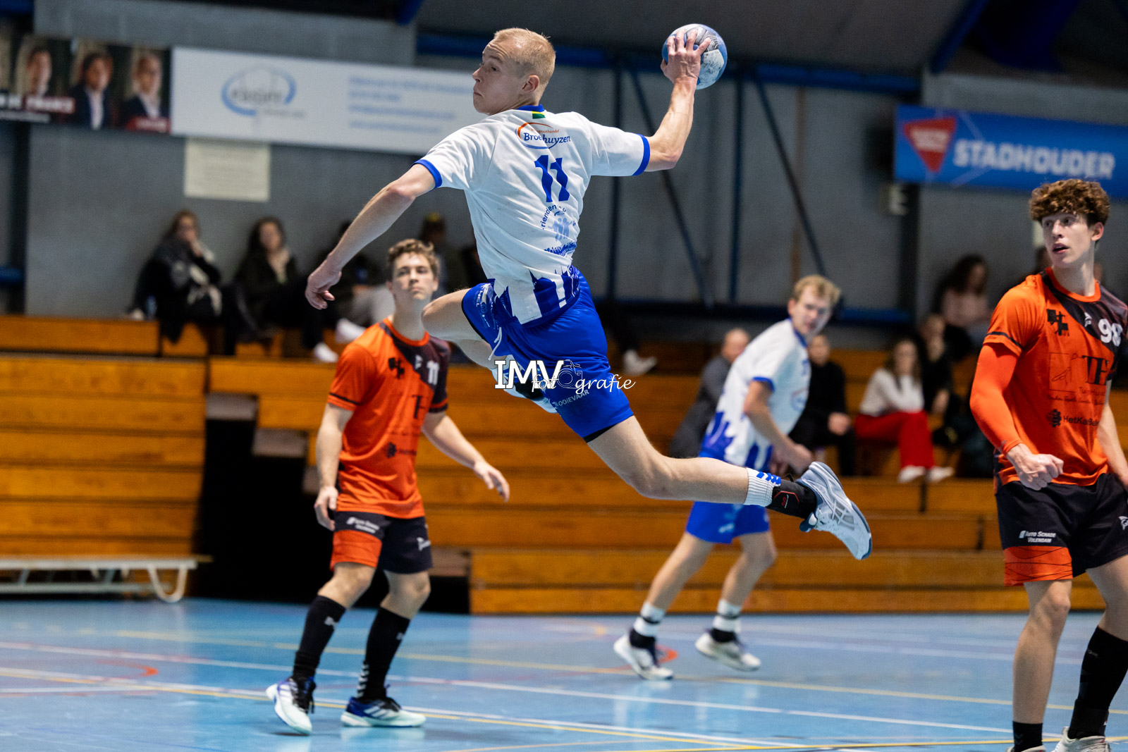 Hellas bleef bij BFC net schadevrij