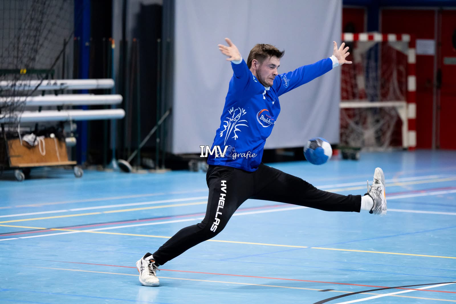 HELLAS VERLIEST SLAG OM TWEEDE PROMOTIEPLEK 