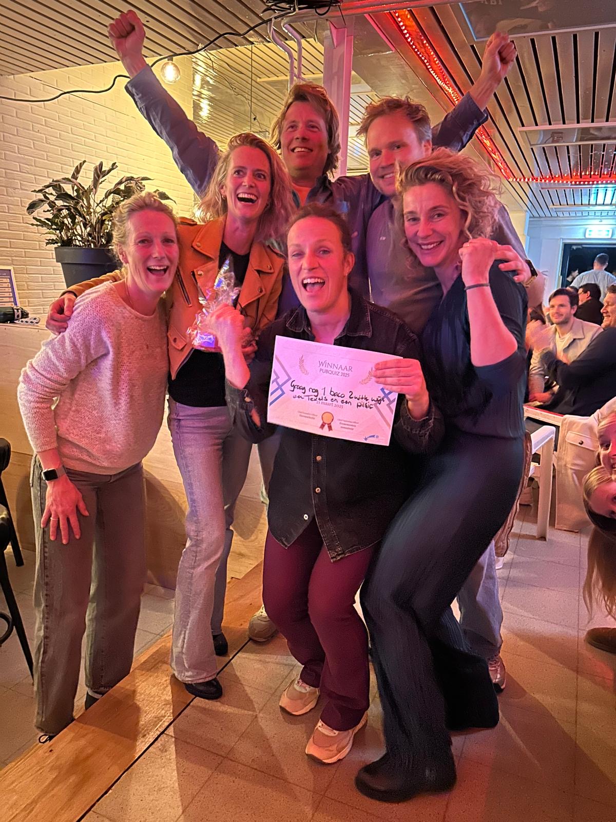 Spectaculaire Pubquiz bij Hellas